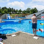 First Camp Skovlund & 营地 *